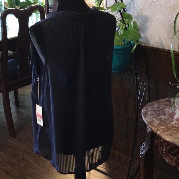 Blouse - Picture 3 of 4